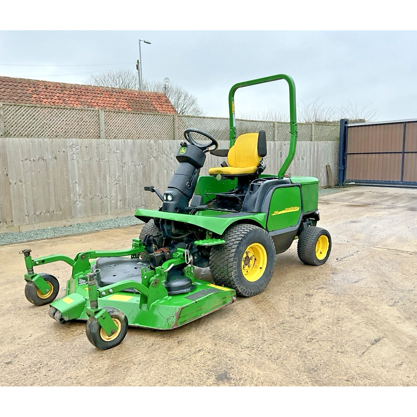 2012 JOHN DEERE 1565 OUTFRONT ROTARY DIESEL RIDE ON LAWN MOWER